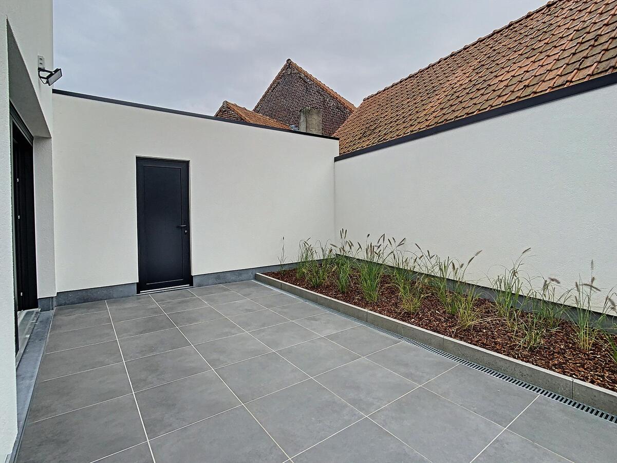 Verkocht! Totaal gerenoveerde moderne woning 