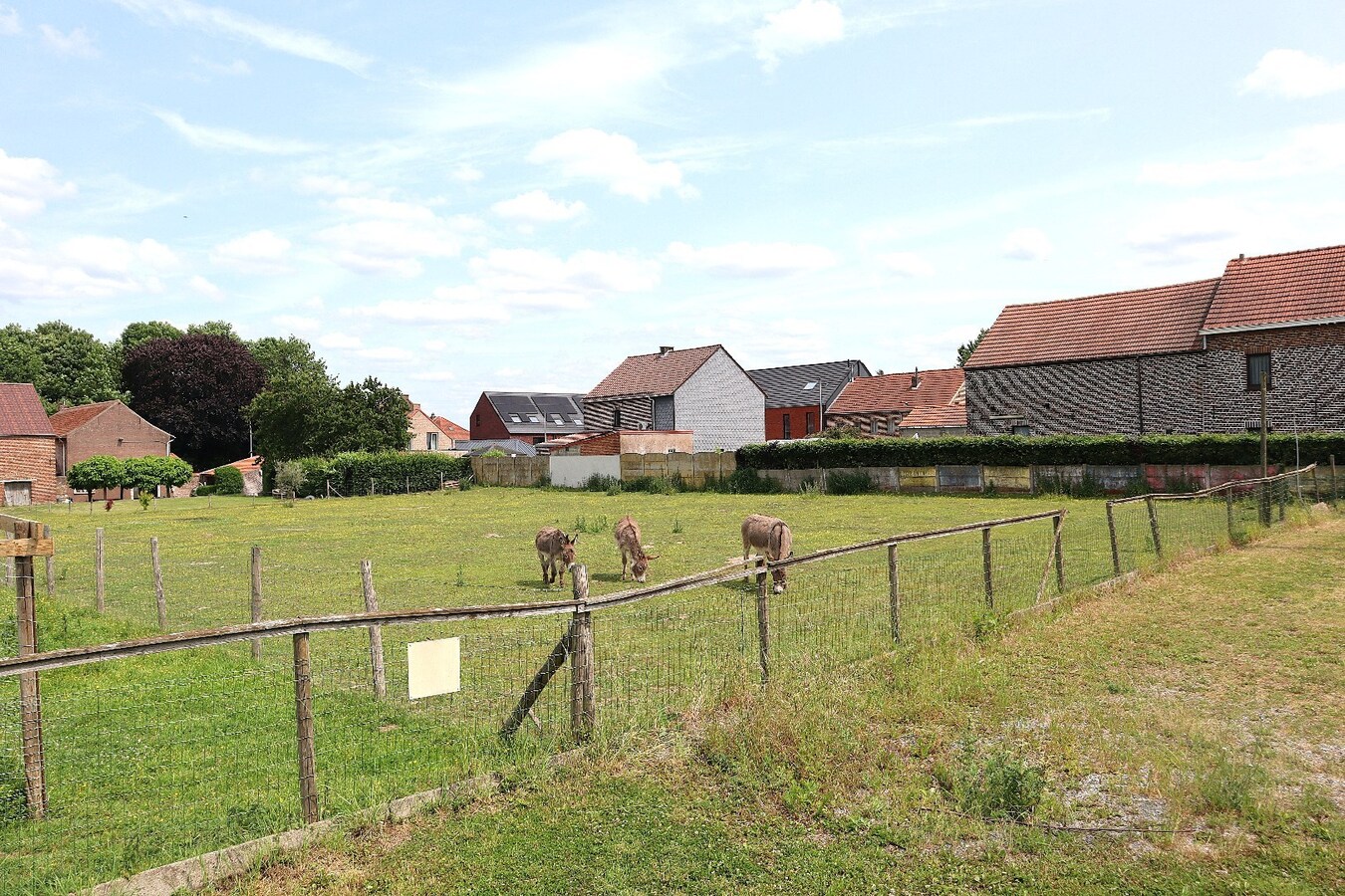 Prachtig perceel voor OPEN BEBOUWING te Kumtich 