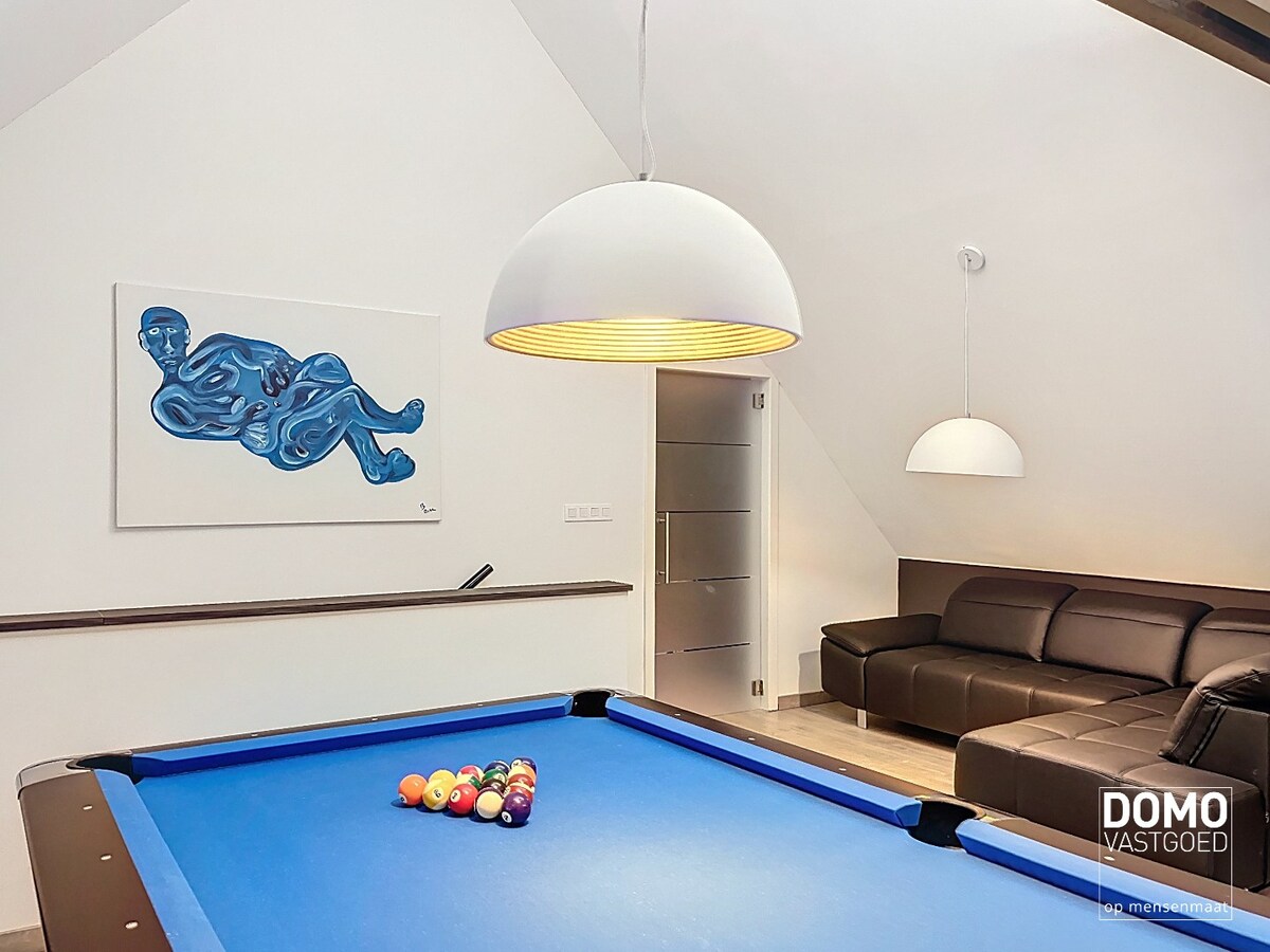 INSTAPKLARE GEZINSWONING MET 3 (MOGELIJK 4) SLAAPKAMERS EN EPC - LABEL A TE NEEROETEREN 