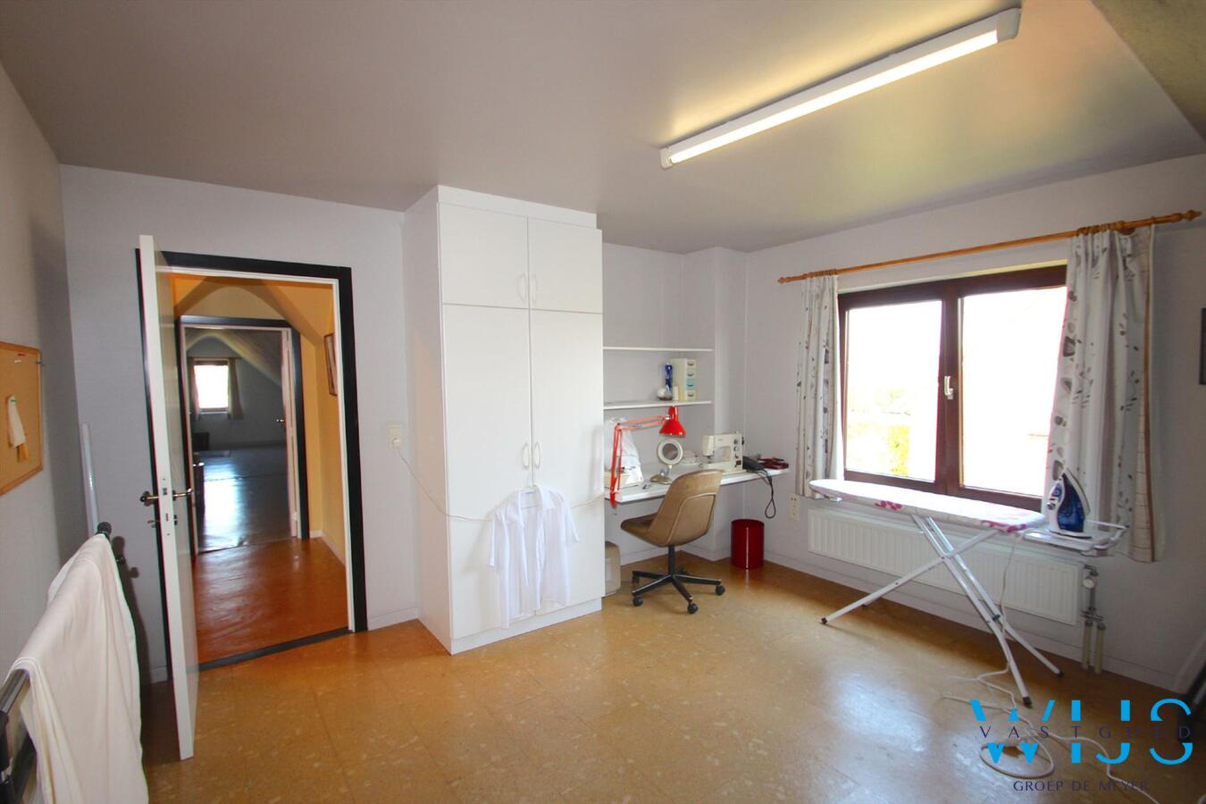 Prachtige instapklare tot in de puntjes onderhouden woning te Wachtebeke ! 