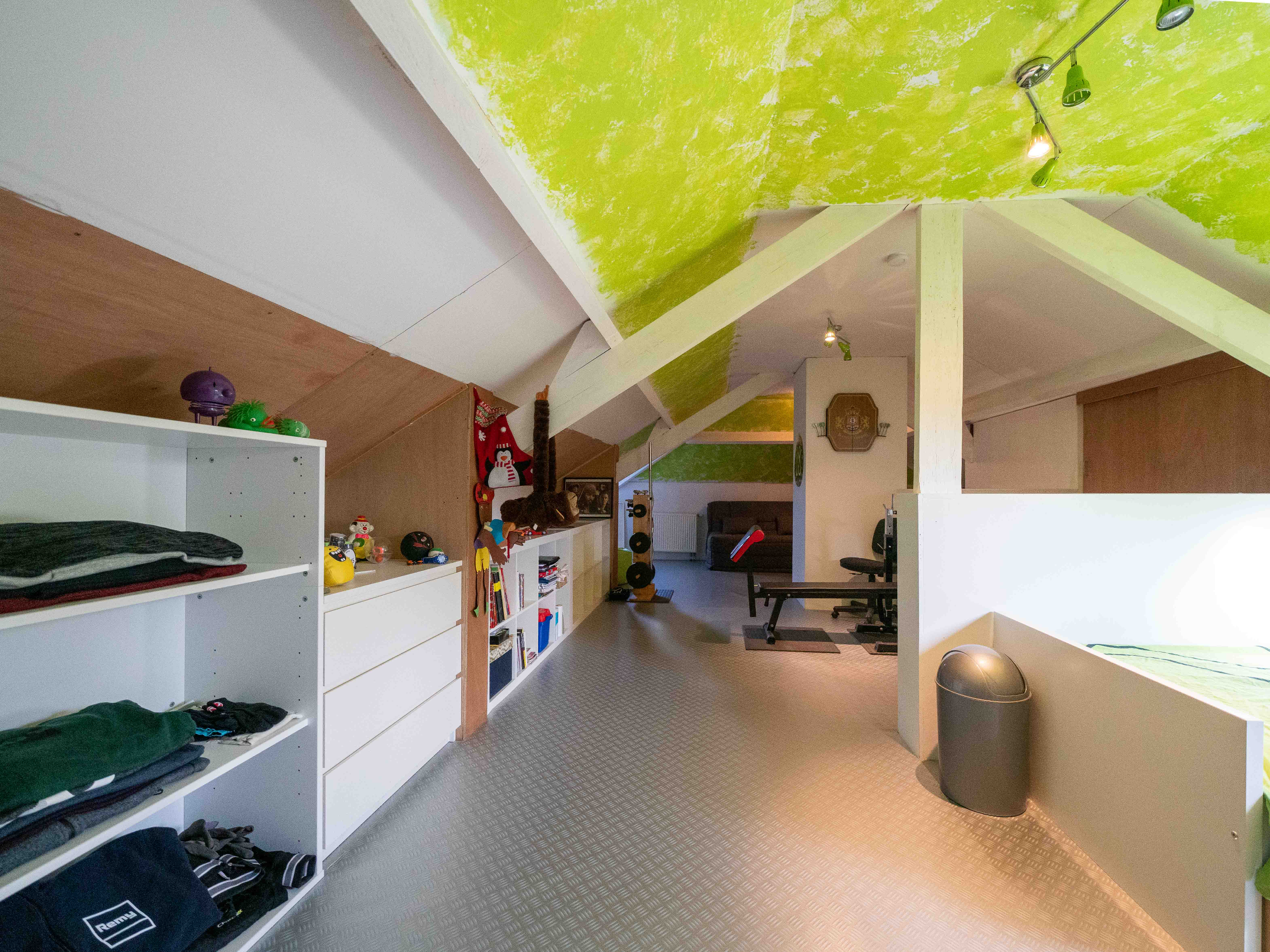 Volledig gerenoveerde woning in rustige woonwijk 