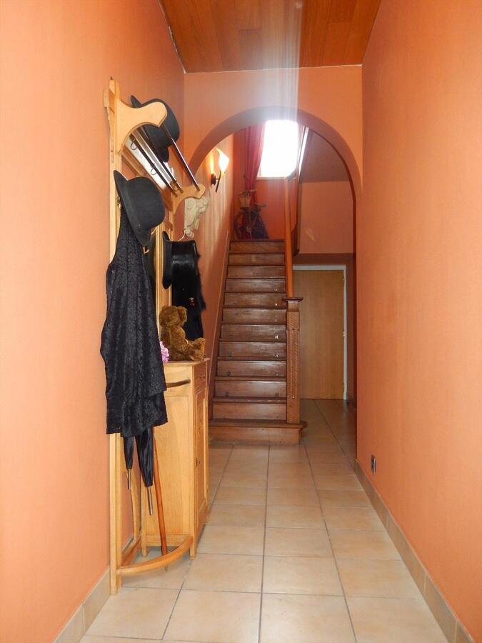 Woning met 4 slaapkamers en grote zonnige tuin 