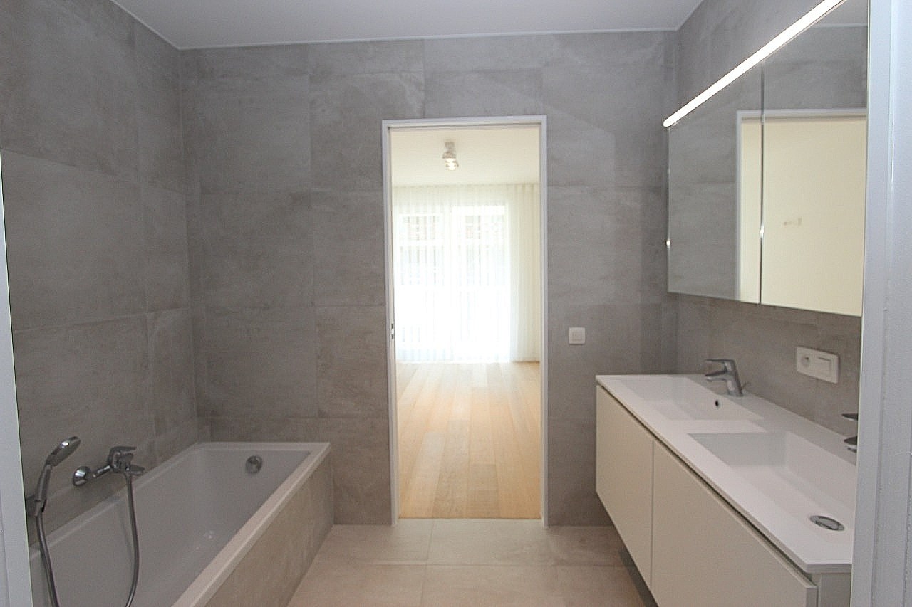 Non-meublé - Nouvel appartement dans une belle résidence à Duinenwater. 