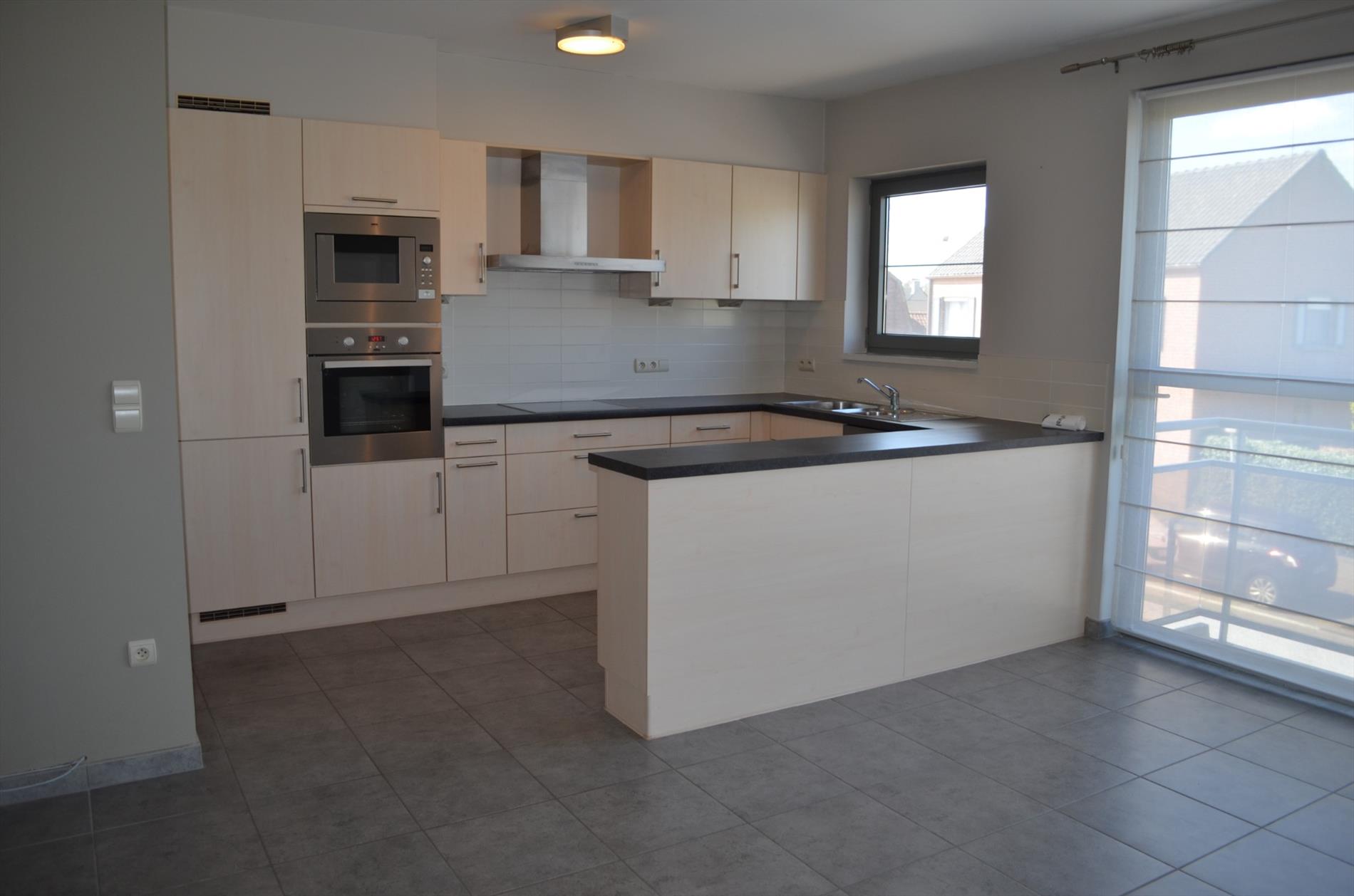 Recent app. met 2 slpks en garage te Lovendegem 