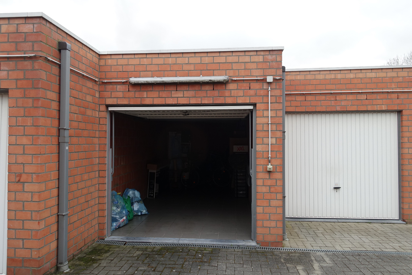 Appartement met terras en garage 