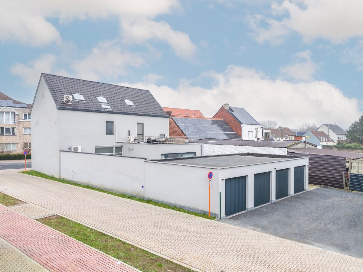 Tof dakappartement met garage te Herzele 