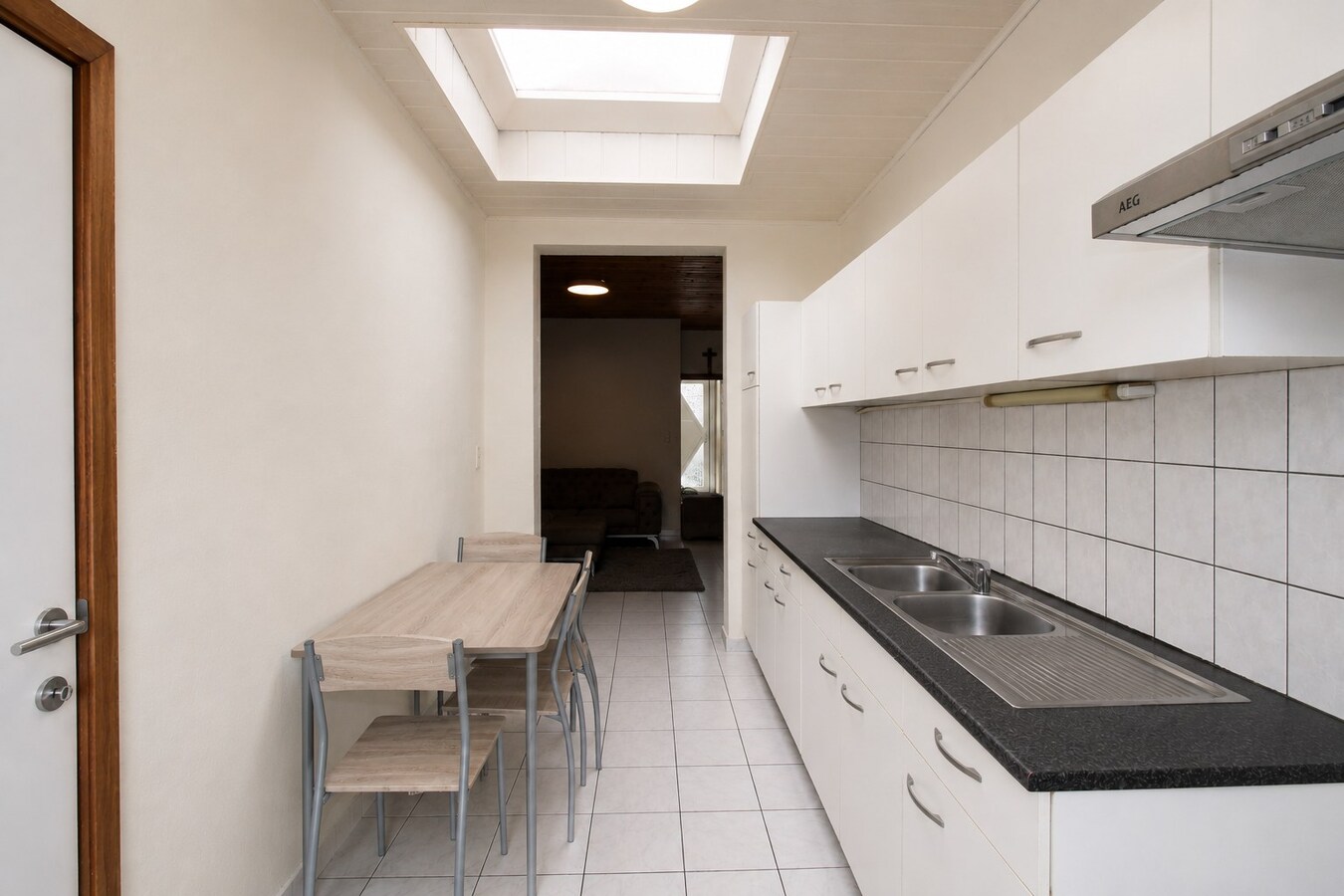 Te koop: Gezellige stadswoning met 5 slaapkamers en diepe tuin op centrale ligging Sint-Niklaas! 