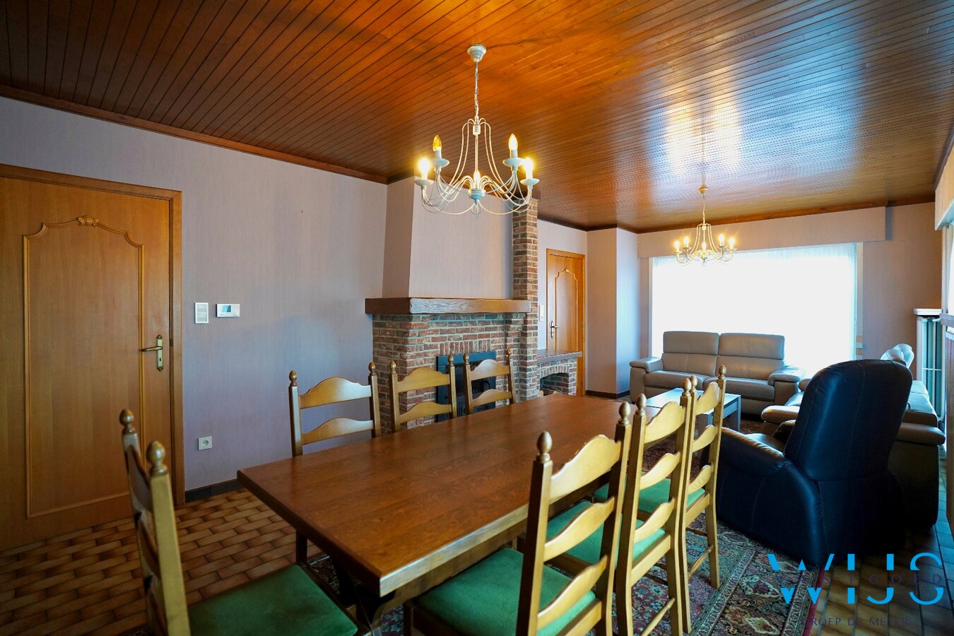 Halfopen bebouwing op mooi perceel van 951 m² te Oosteeklo 