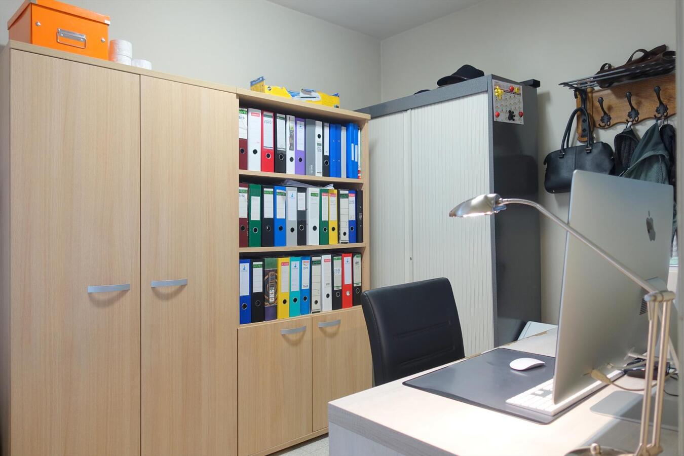 Uitstekend gelegen handelspand met woonst 