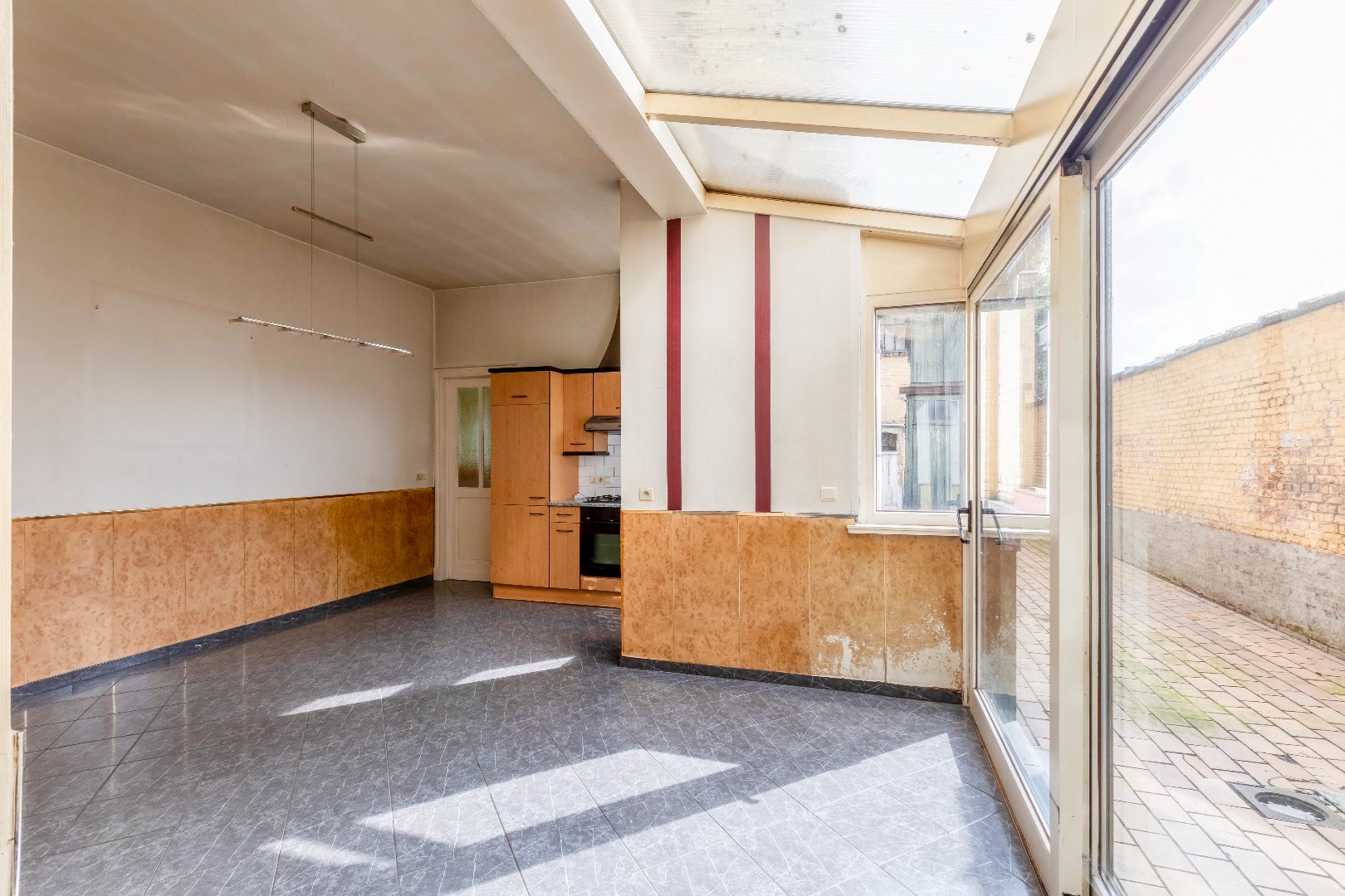 “Te renoveren (erfgoedlening) herenhuis met zelfst. beroepsmogelijkheden. 