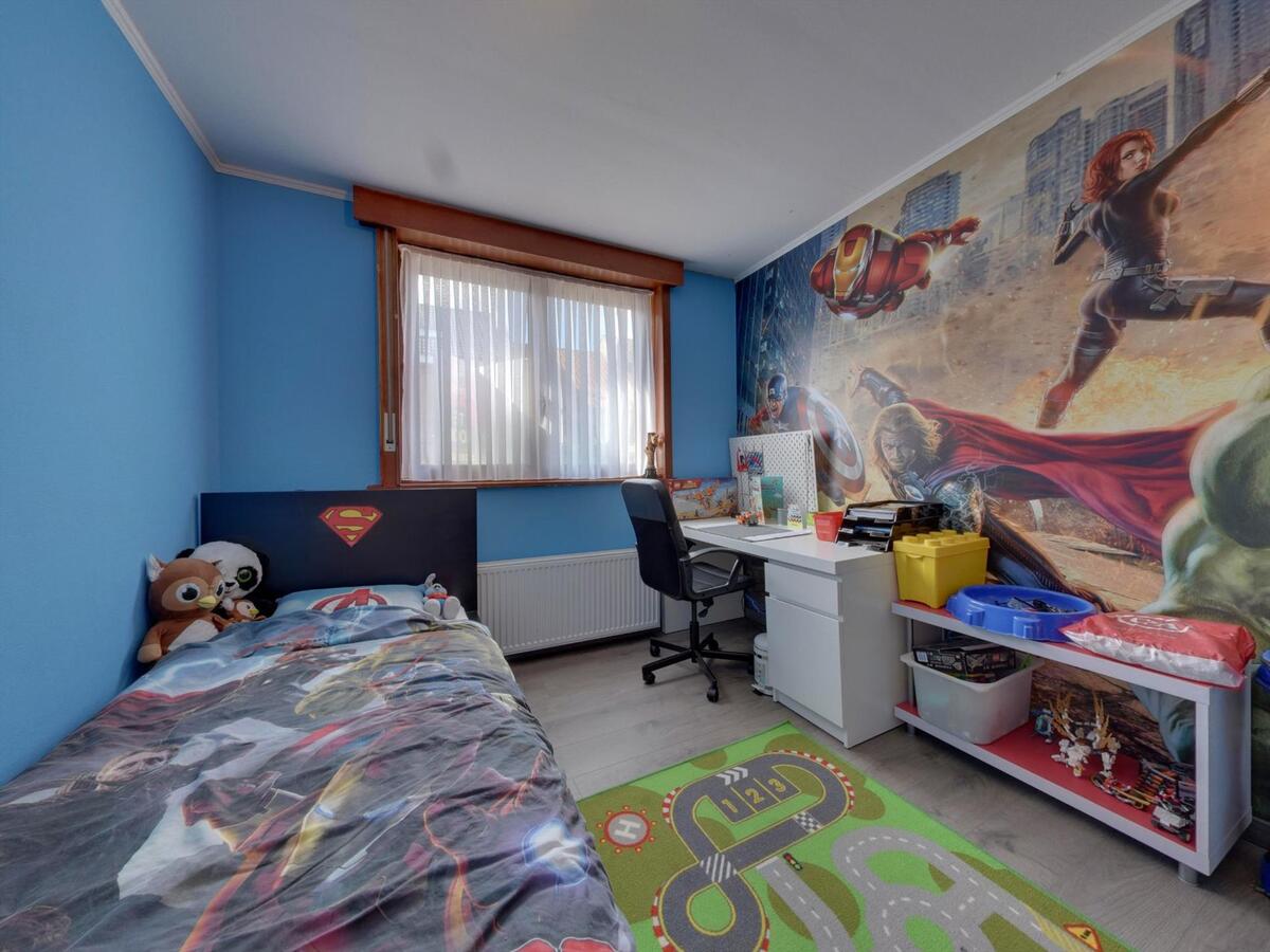 Zonnige charmante half-open woning 