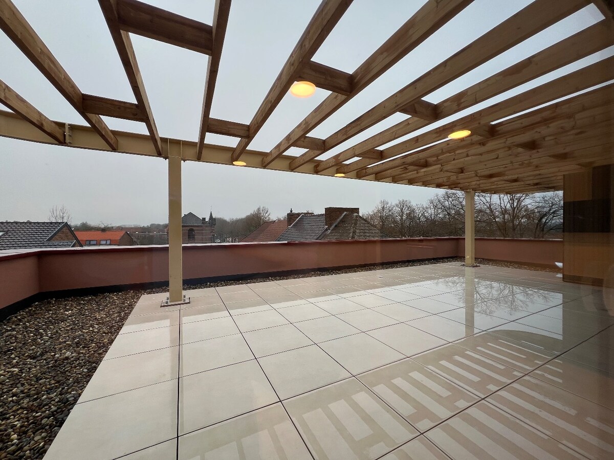 Superbe appartement avec 2 suites et une grande  terrasse 