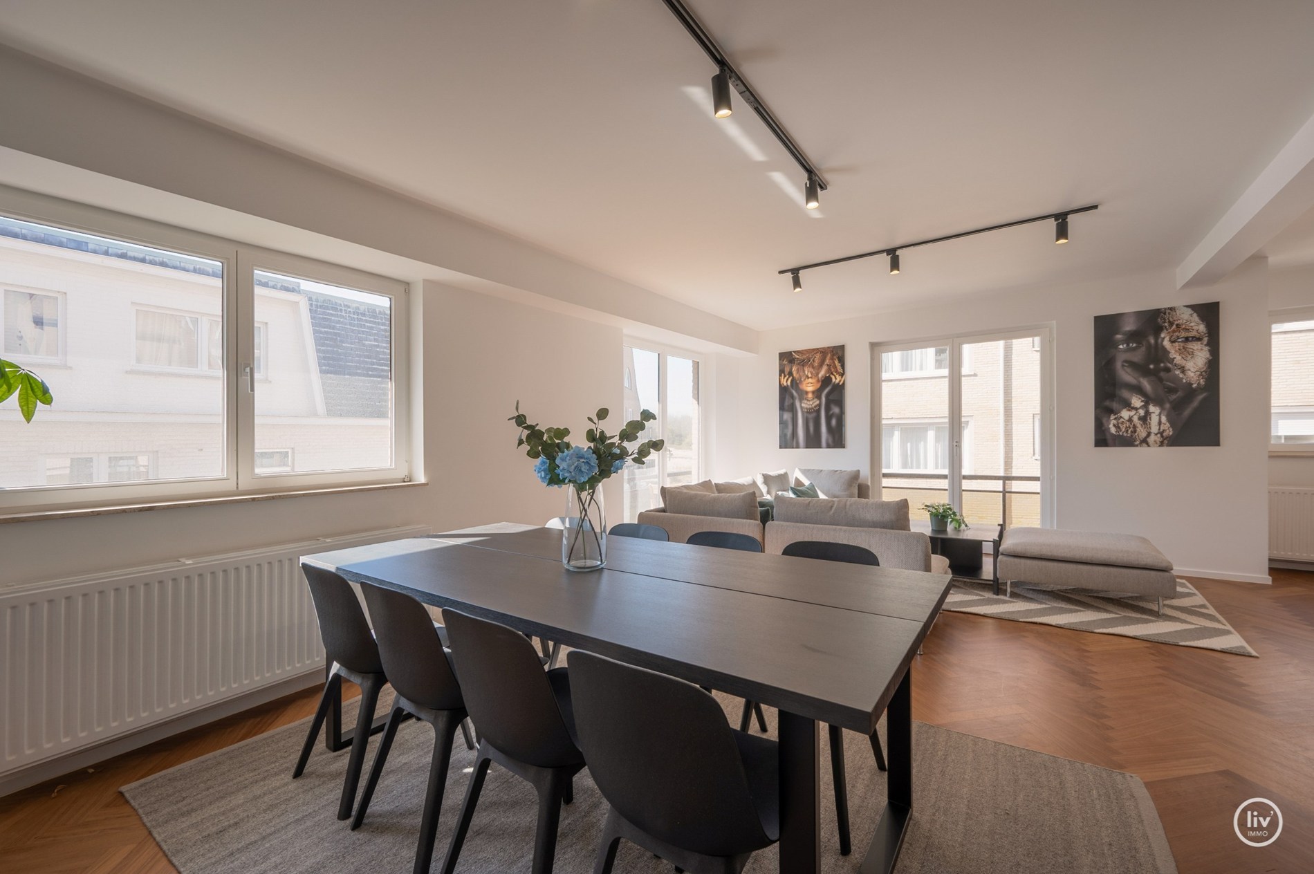 Appartement élégamment rénové avec 3 chambres dans un emplacement de premier choix à Duinbergen - à seulement 100 mètres de la digue! 