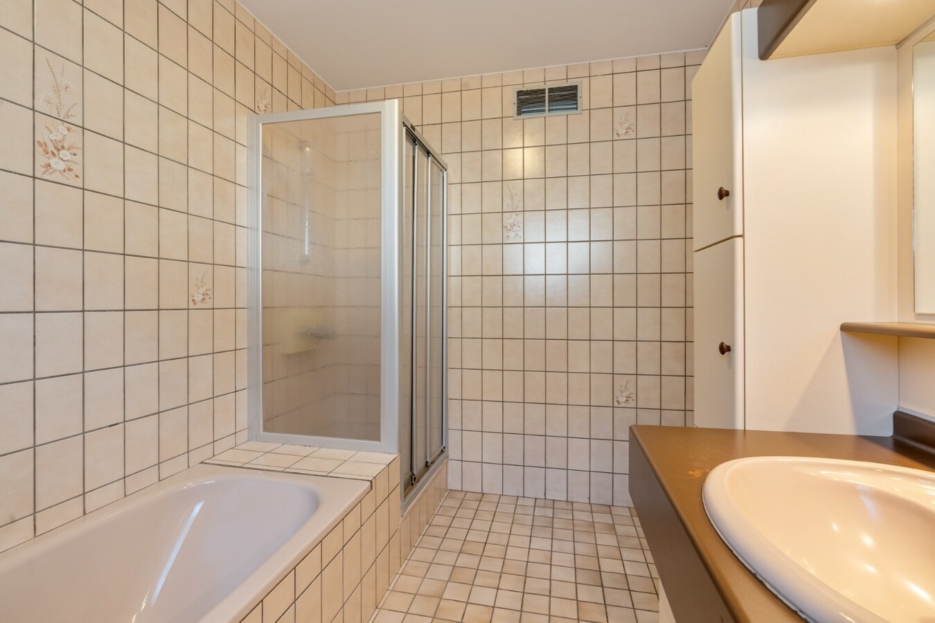 Comfortabele woning met sterke energieprestatie (label A), in landelijk woongebied. 