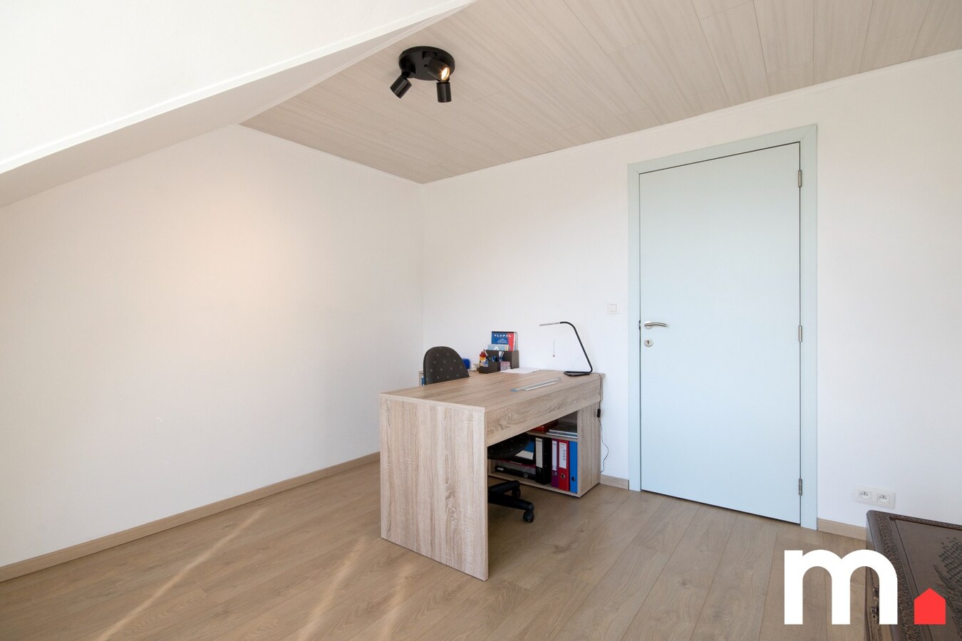 Unieke villa omringd tussen de velden en prachtige verzichten ! 