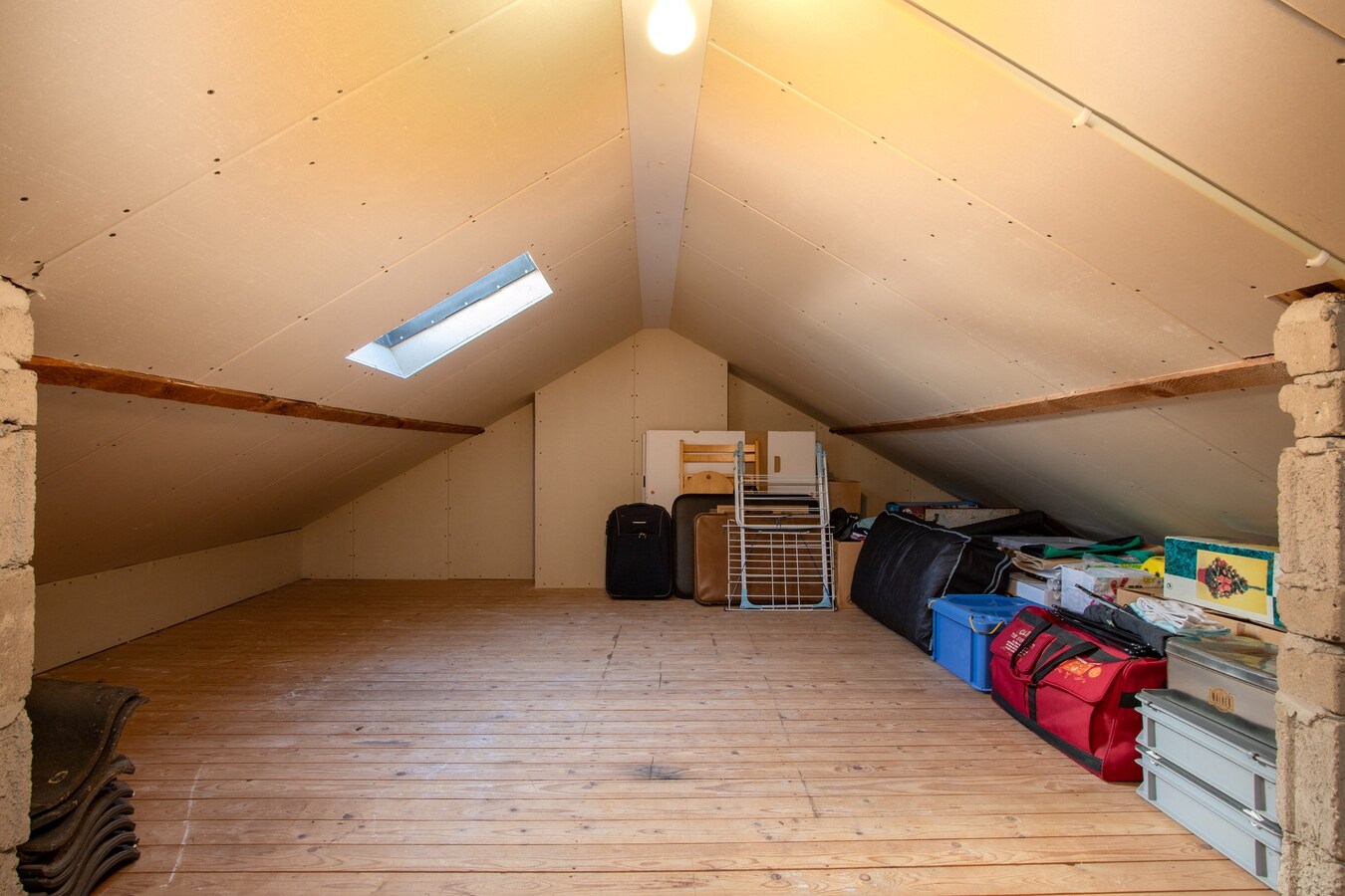 Charmante twee-onder-een-kap woning aan de Beersbeemden 22 te Duizel. 