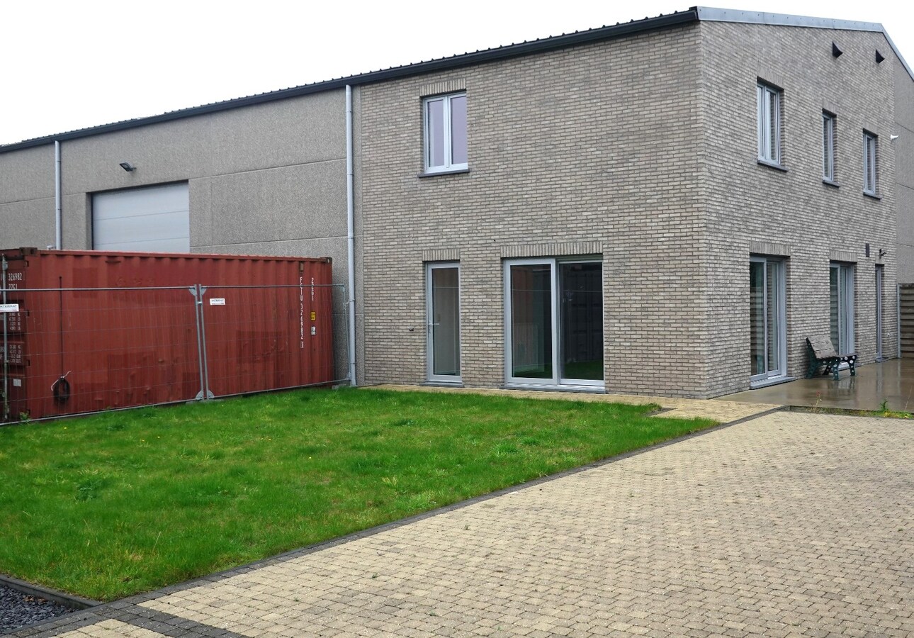 Nieuwbouwwoning met 3 slaapkamers te Jabbeke 