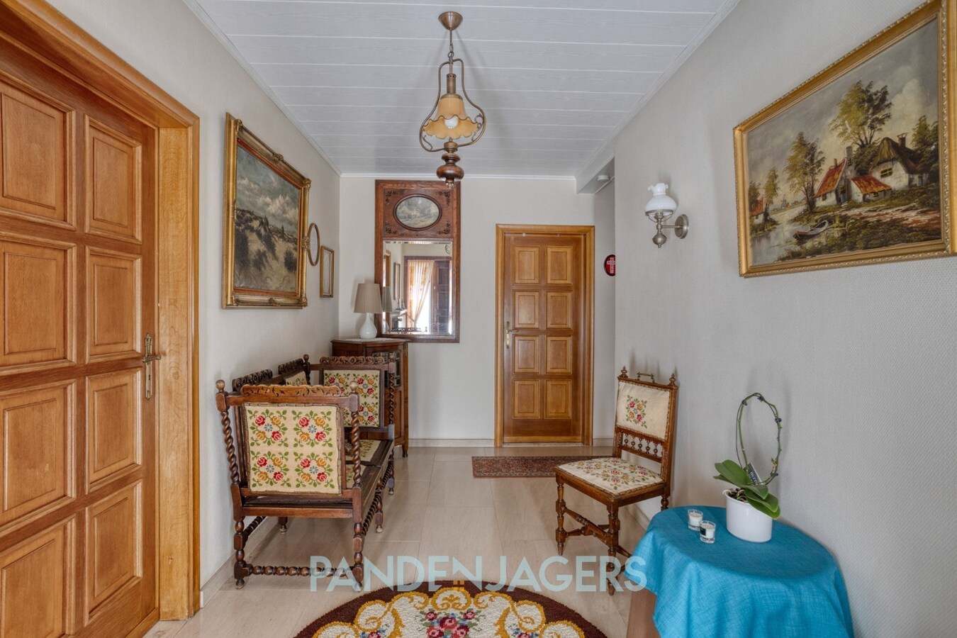 Ruime open bebouwing met groot bijgebouw te Duffel 