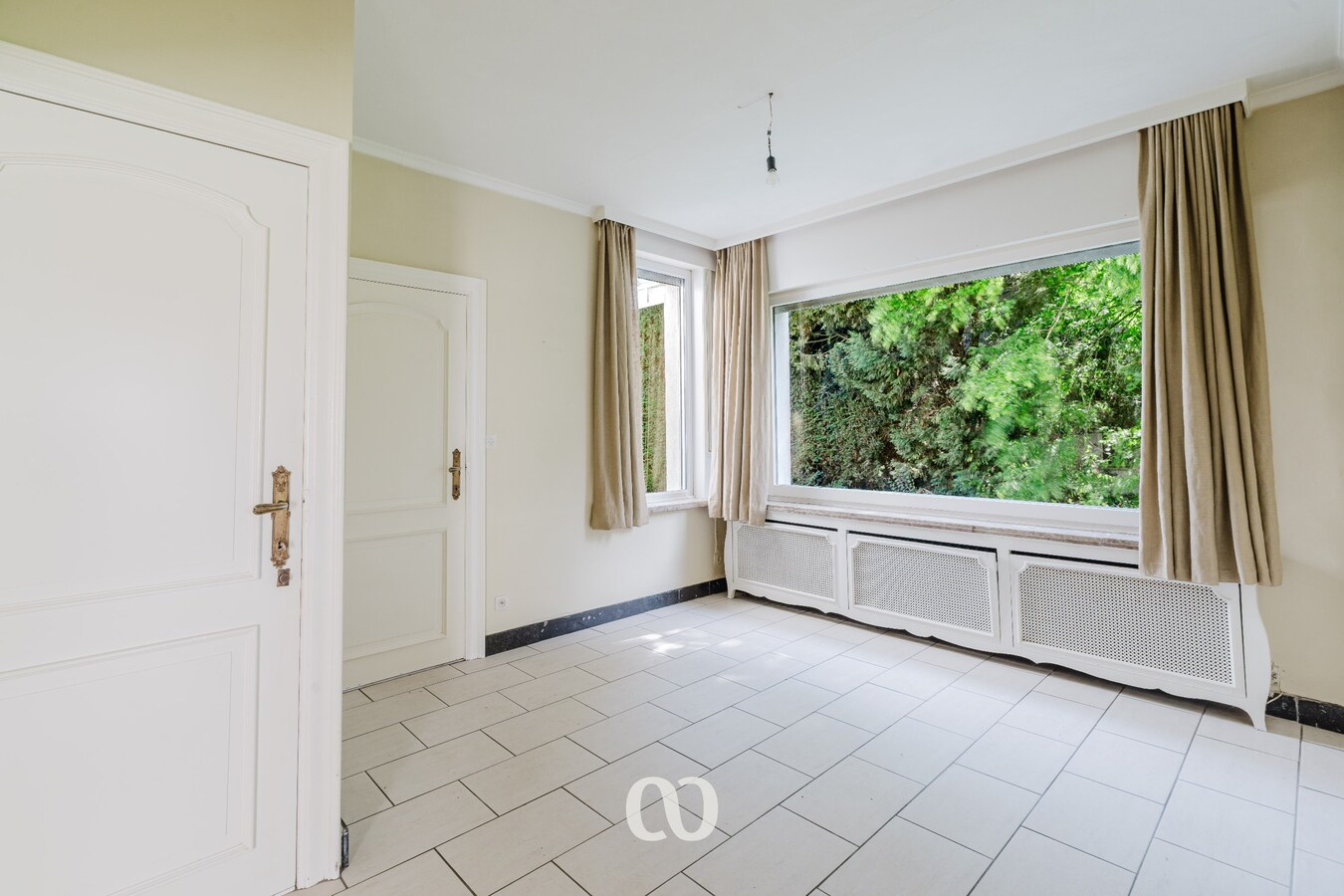 Ruime woning op meer dan 6.500 m² in Avelgem 