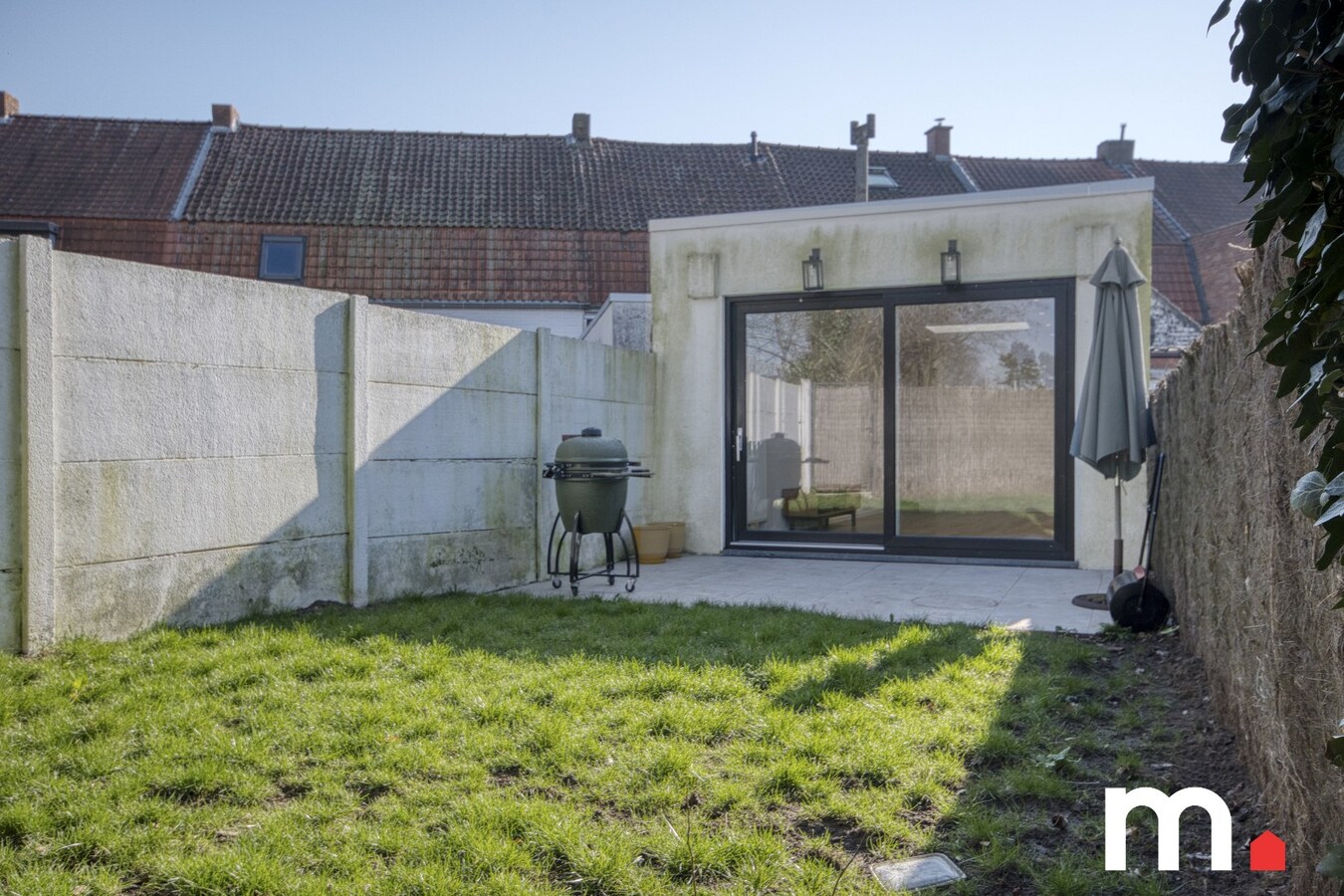 Instapklare woning met uitweg te Kortrijk ! TOPPER ! 