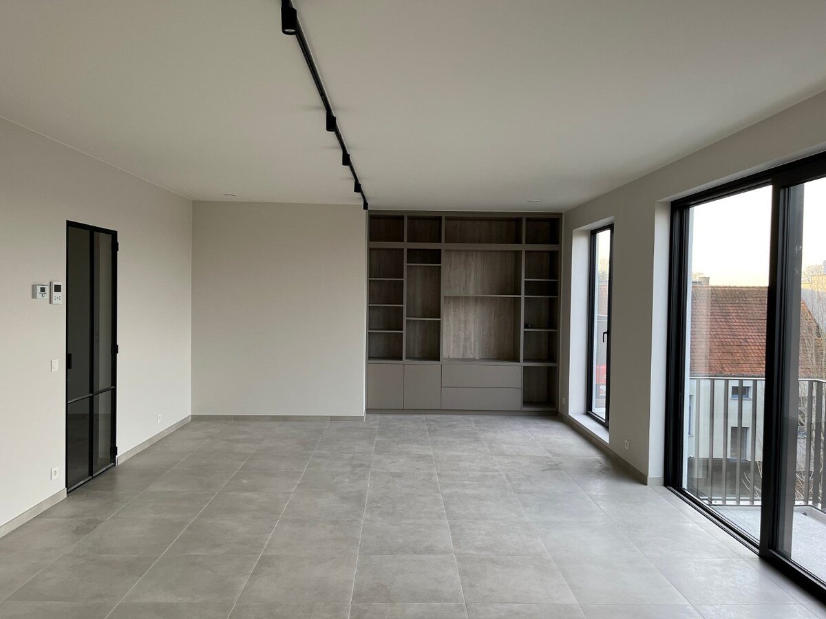 Nieuw, luxueus afgewerkt BEN-penthouse 