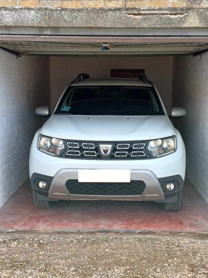 Garagebox vlakbij het centrum van Heist 