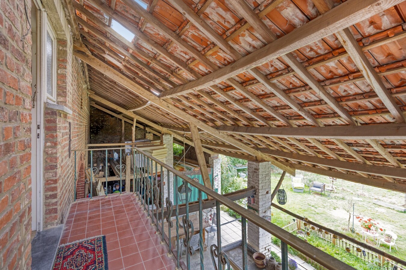 HOEVE in Hoegaarden met 5 slaapkamers (Kangoeroewoning) 