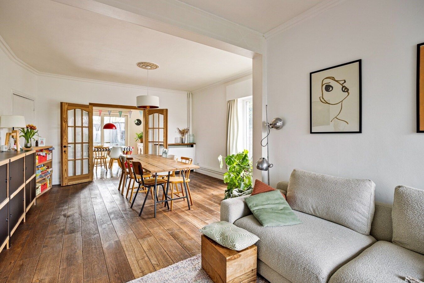 Residentieel gelegen, vrijstaande woning met praktijkruimte 