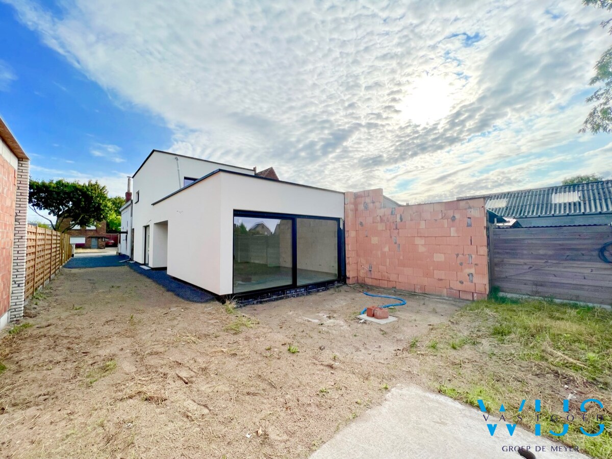 Af te werken vernieuwbouw te Ertvelde ! 