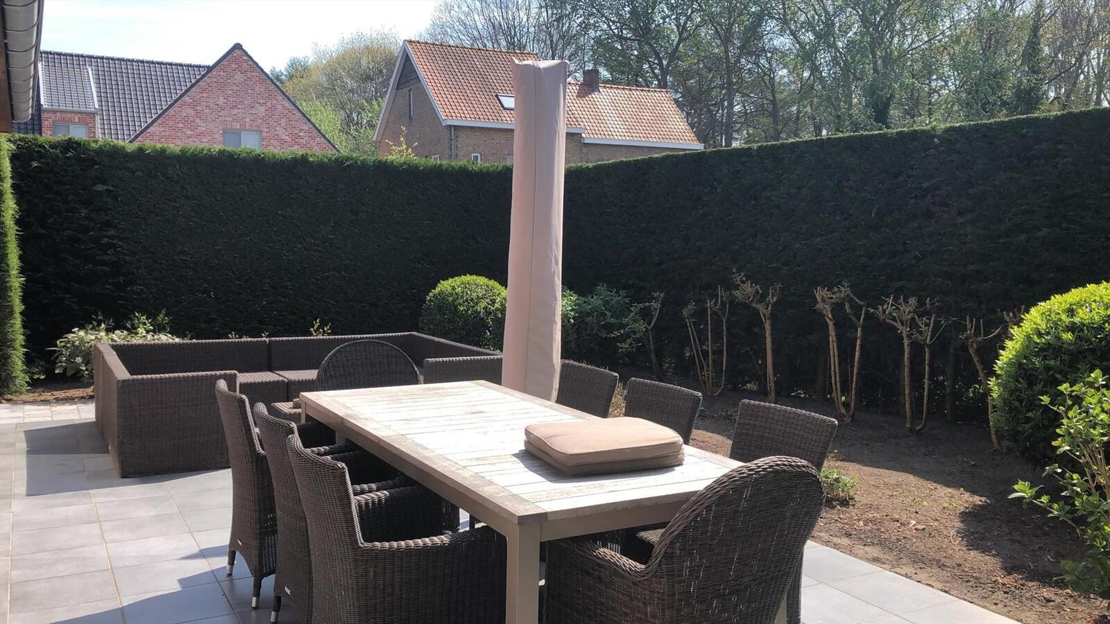 Ruime instapklare halfopen bebouwing 