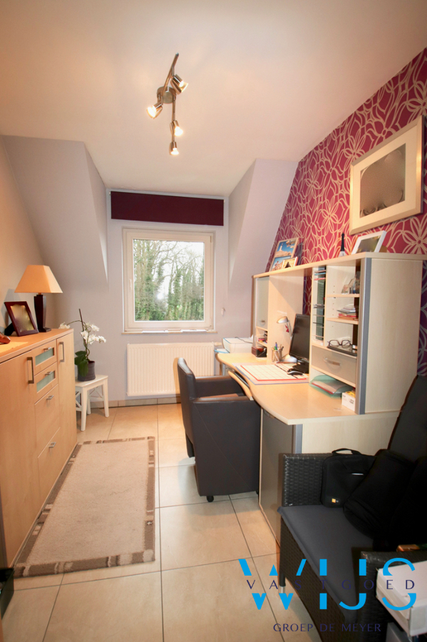 Instapklaar 3 slaapkamer appartement met terras te ERTVELDE ! 