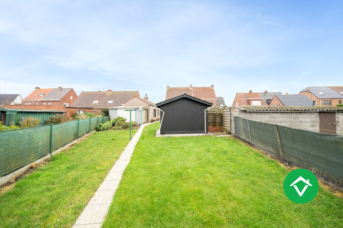 Instapklare woning met 4 slaapkamers en garage te Ichtegem 