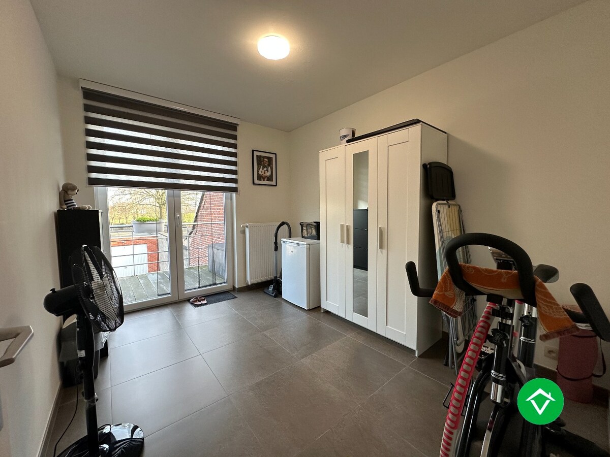 Appartement op eerste verdieping met 2 slaapkamers en terras te Koekelare 