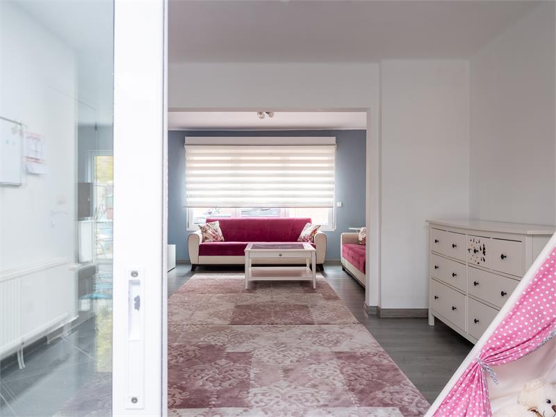 VERKOCHT!! Ruime en instapklare gezinswoning! 