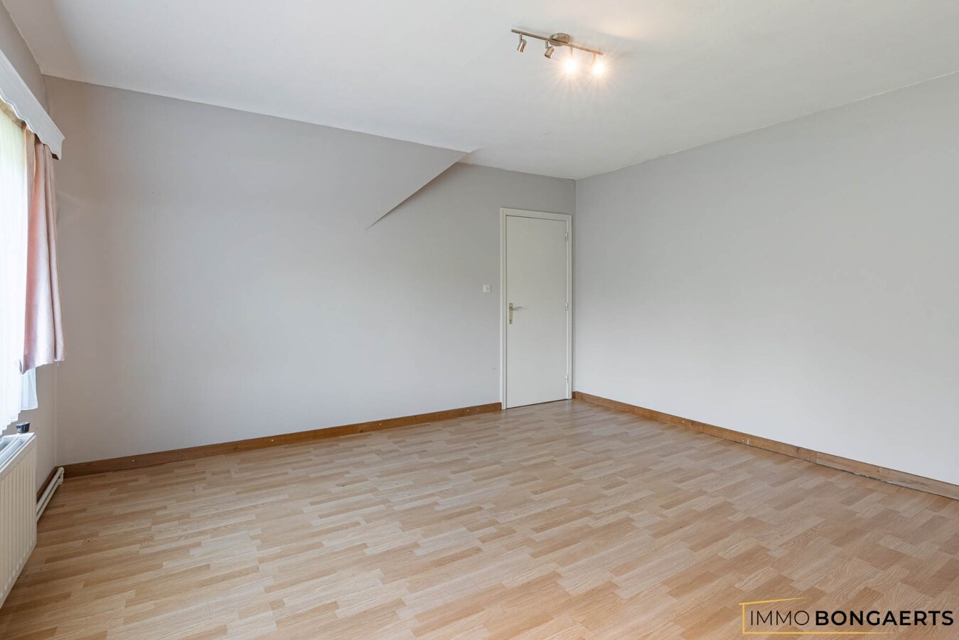 Rustig gelegen woning op een groot perceel 