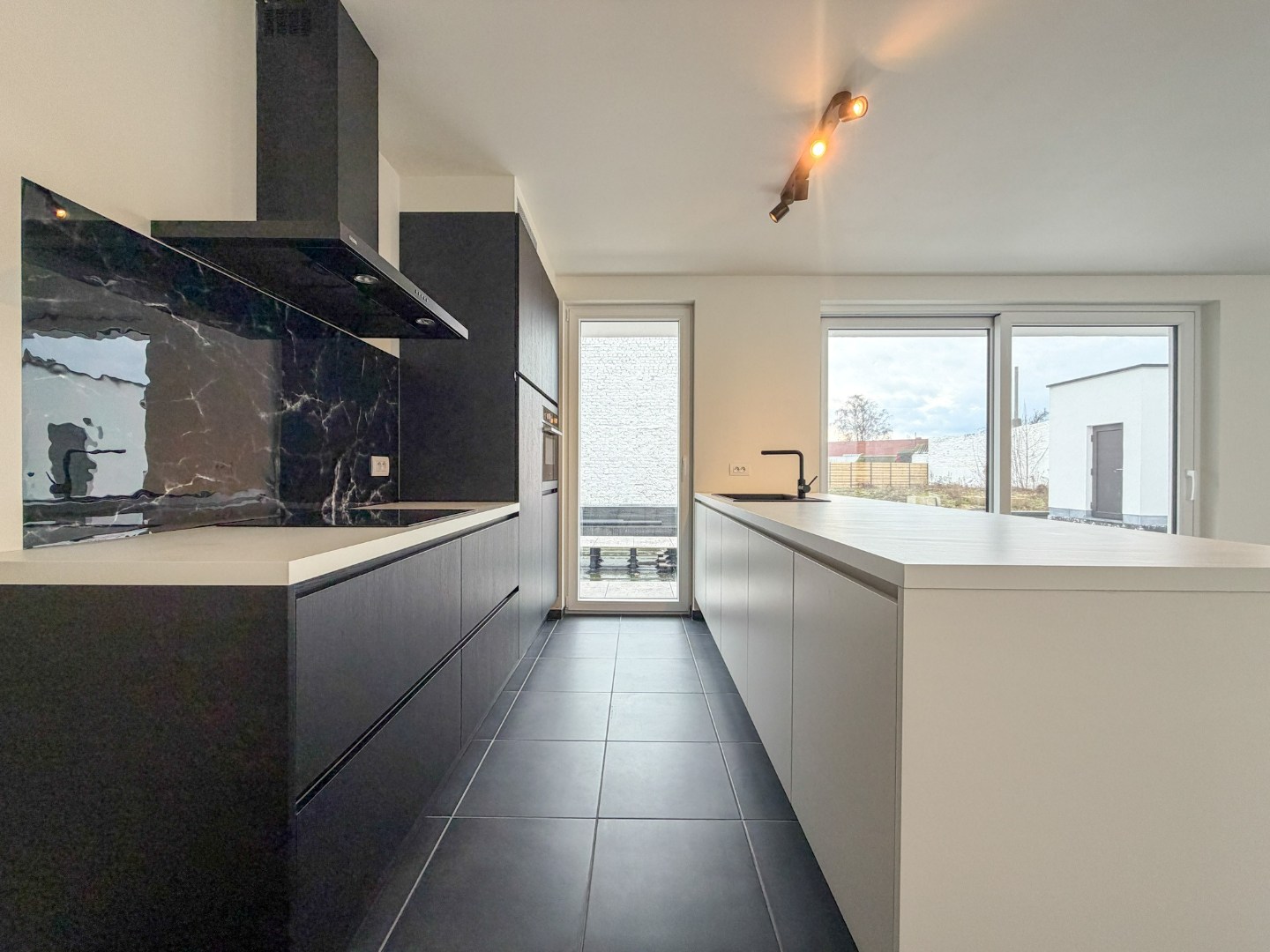 Energiezuinig appartement, nieuwbouw, met 2 slpk en zonneterras, Torhout 