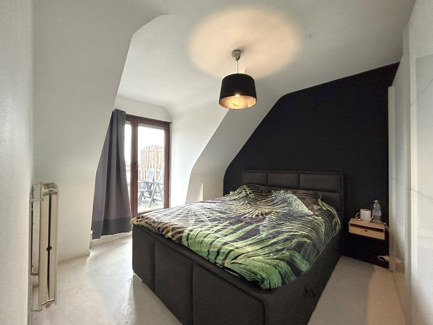 Instapklaar appartement met 2 slpk. en zeer groot terras in centrum Geel 