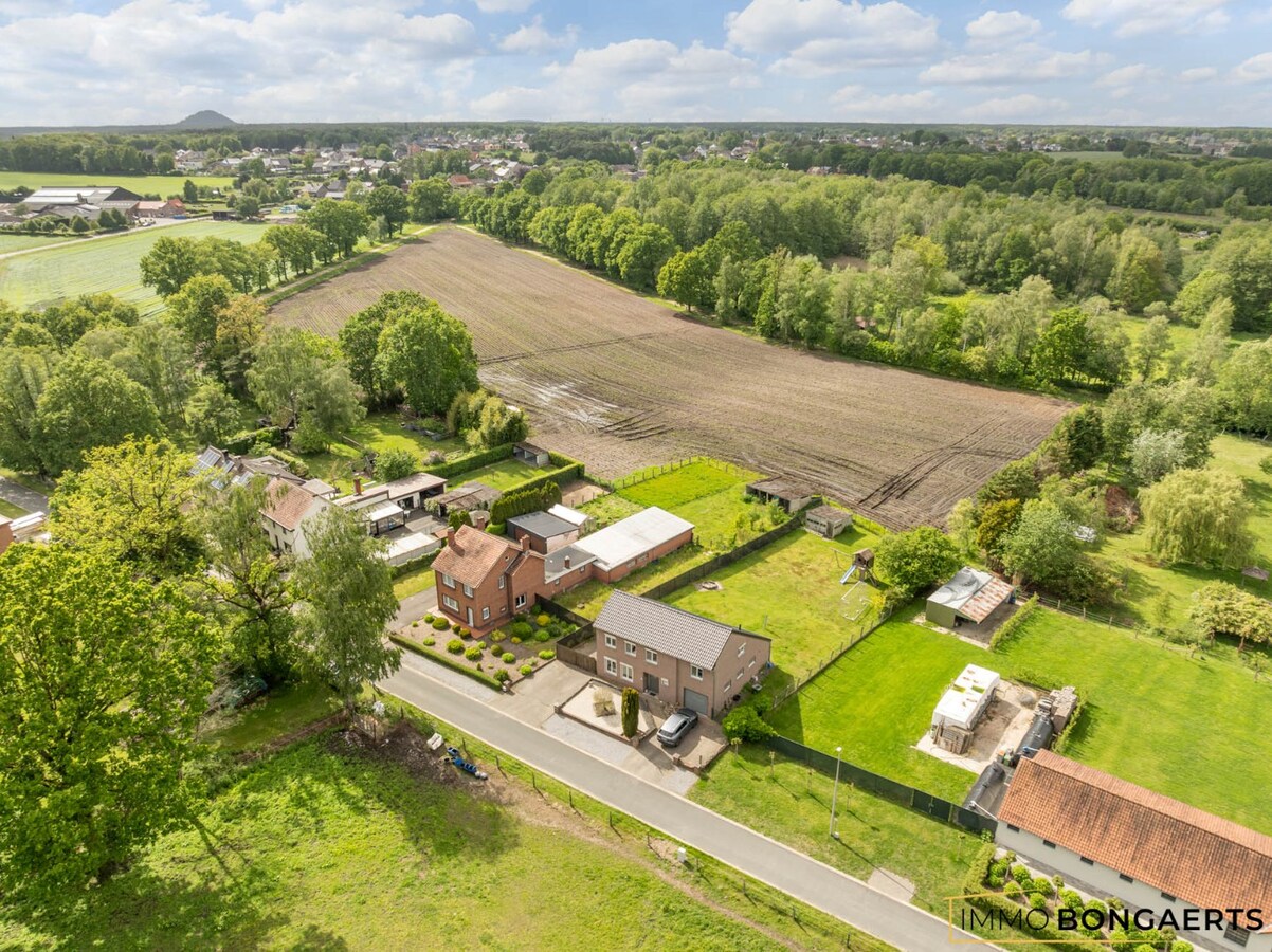 Rustig gelegen woning op uitzonderlijk perceel van 7.700 m² 