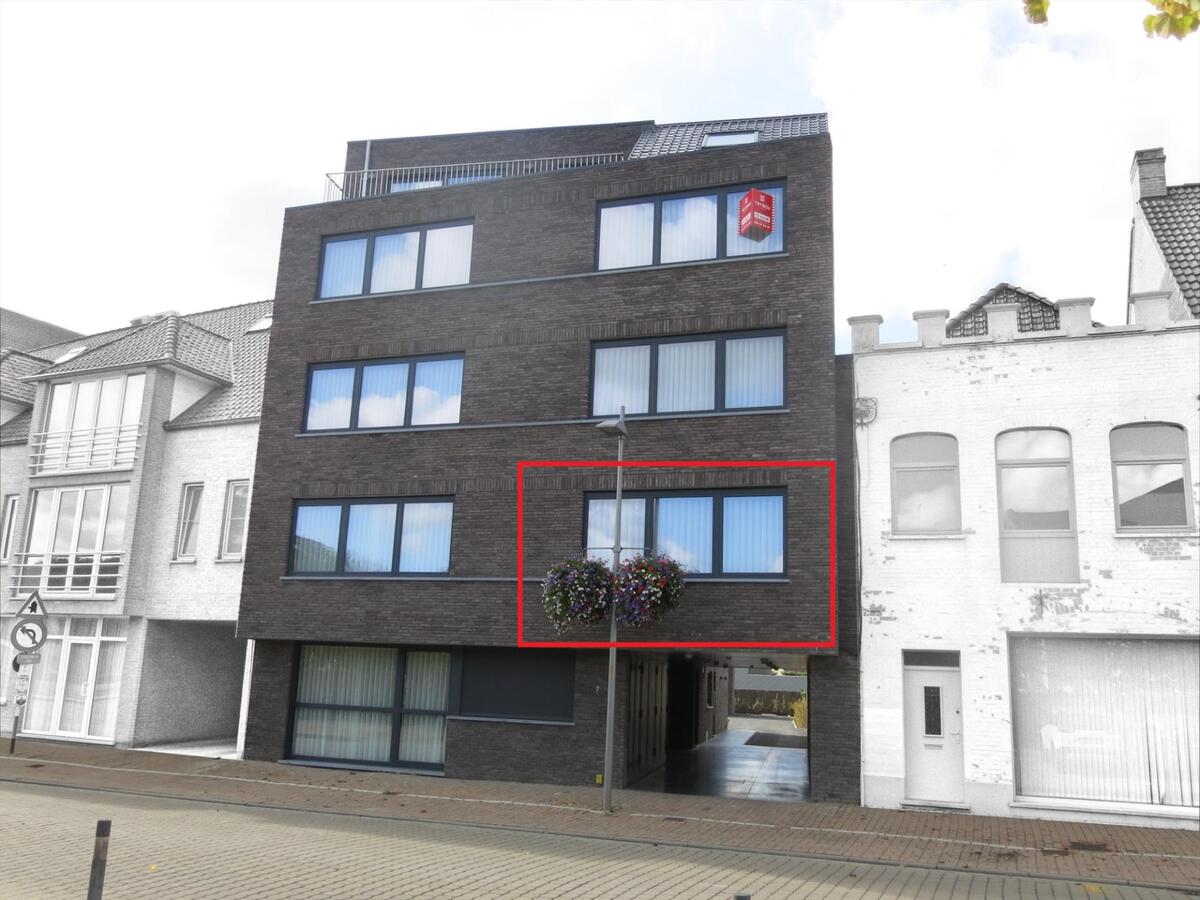 Nieuwbouwappartement met 2 slaapkamers op de Markt in Houthulst 