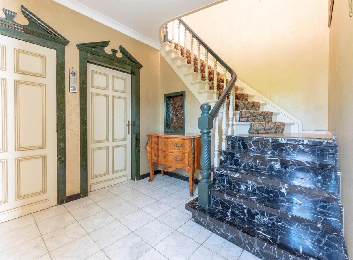 Uitstekend onderhouden villa op een perceel van 2600 m2. 