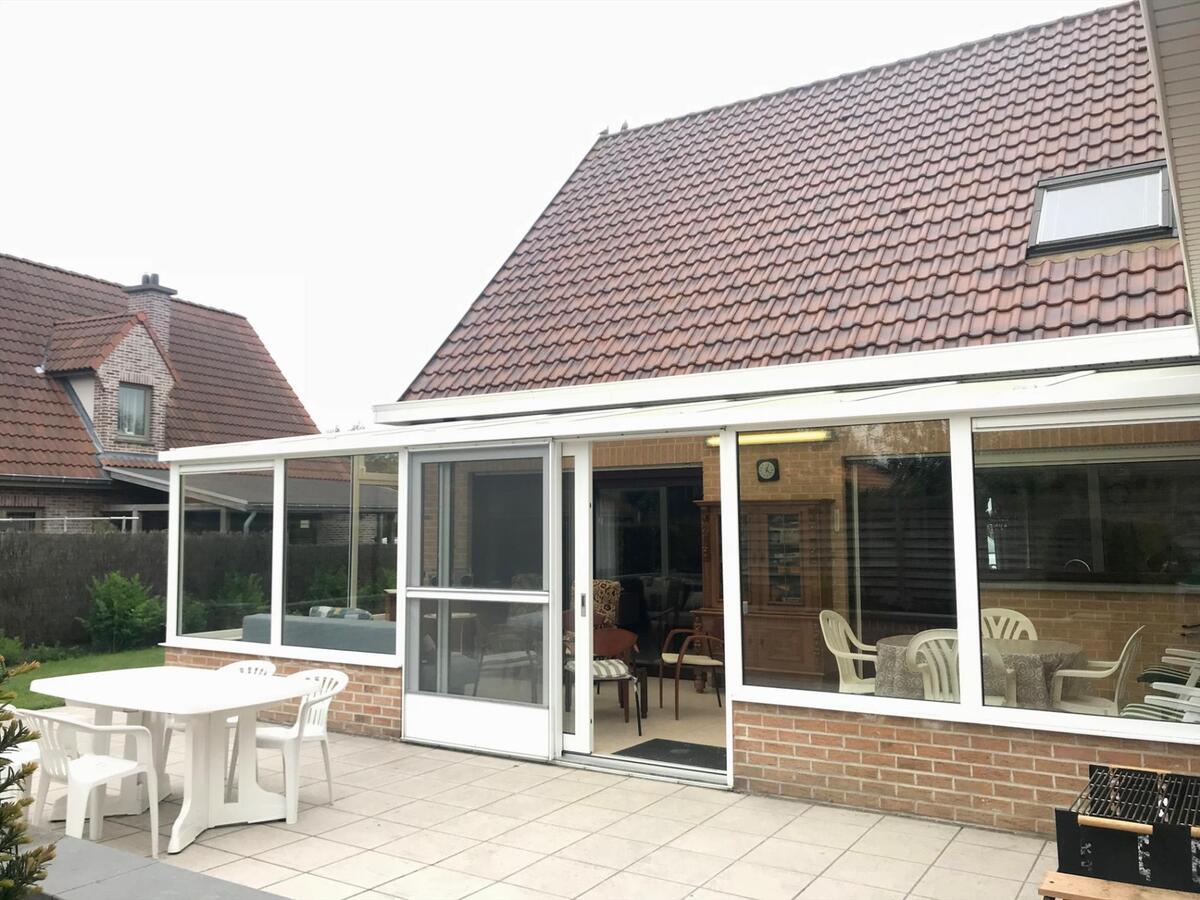 MOOIE RUIME VILLA TE BREDENE DUINEN 