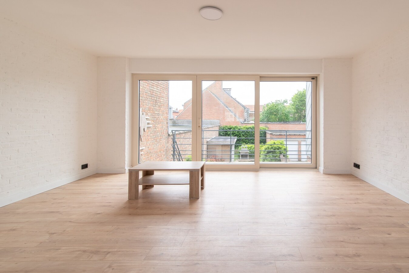 Instapklare ruime woning met 4 slaapkamers 