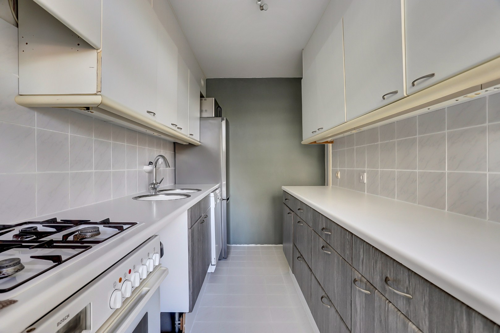 Comfortabel wonen in dit 3-kamer hoek appartement met een heerlijk balkon op het zonnige westen! 