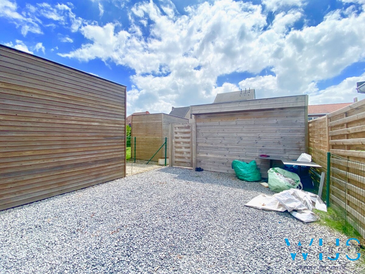 Instapklaar woonhuis met tuin te centrum WAARSCHOOT ! 