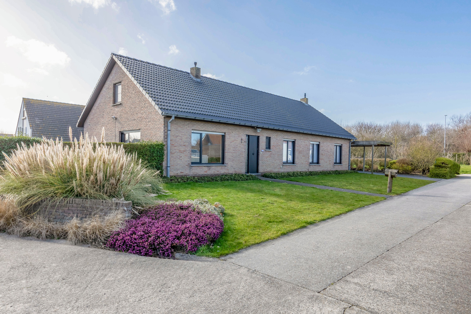 Ruime instapklare villa nabij duinen en strand 