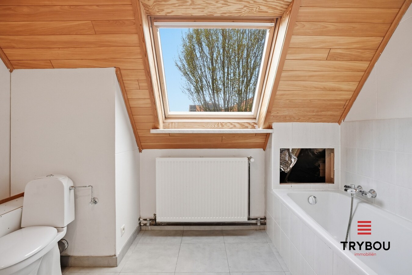 Halfopen bebouwing met 4 slaapkamers in Poelkapelle! 