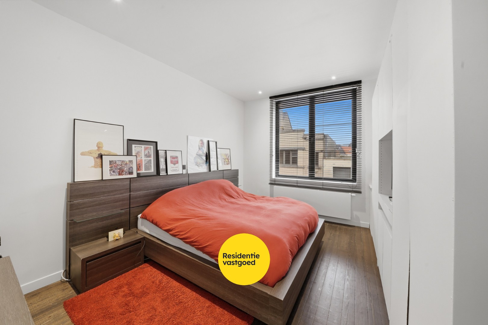 Volledig gerenoveerde woning met zonnige buitenruimte 