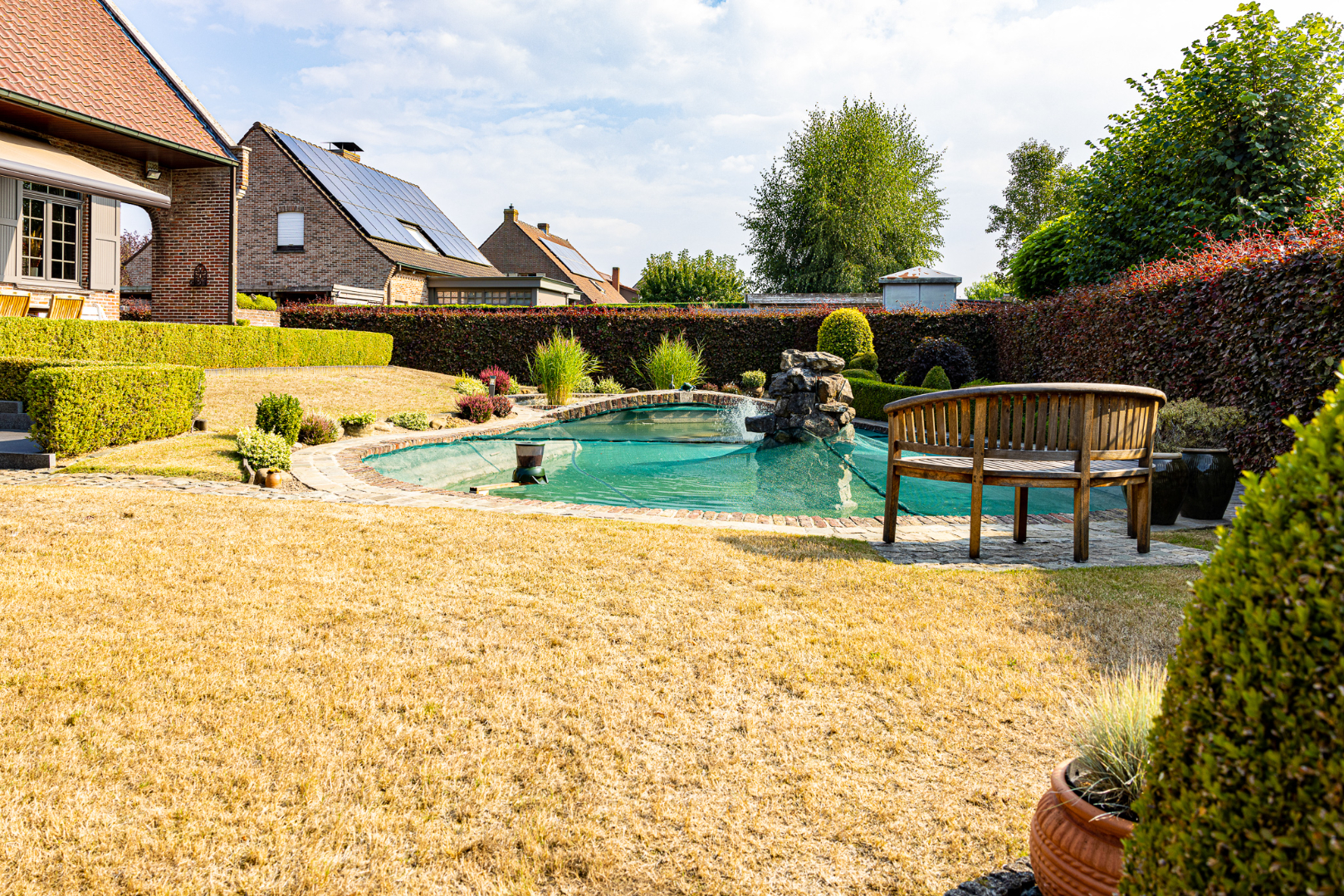 Ruime energiezuinige instapklare villa te Eeklo 