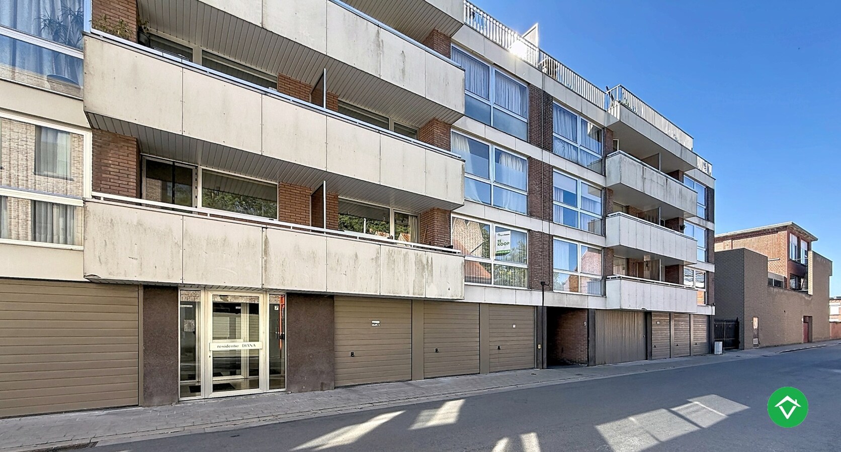 Appartement met 2 slaapkamers en garage te Roeselare 