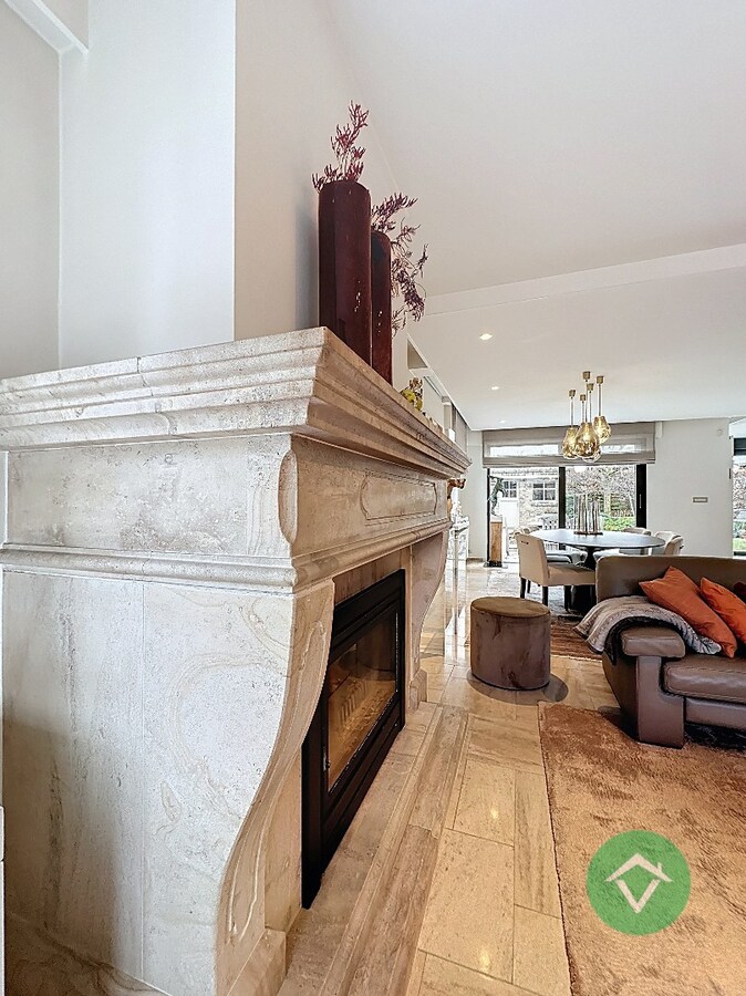 Exclusieve alleenstaande villa met zonnige tuin in een gegeerde woonomgeving te Koekelare 